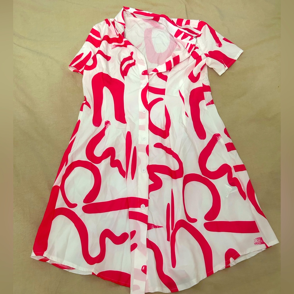 Abstract collar dress